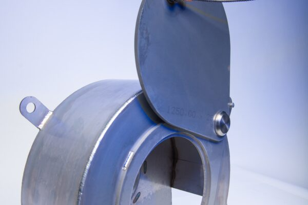 Low-maintenance radial flow unit