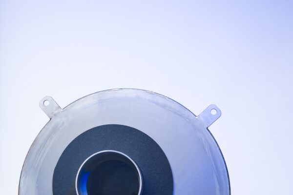 Radial flow control device